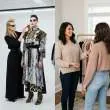 Stylista sesyjny a stylista osobisty: dwa oblicza mody